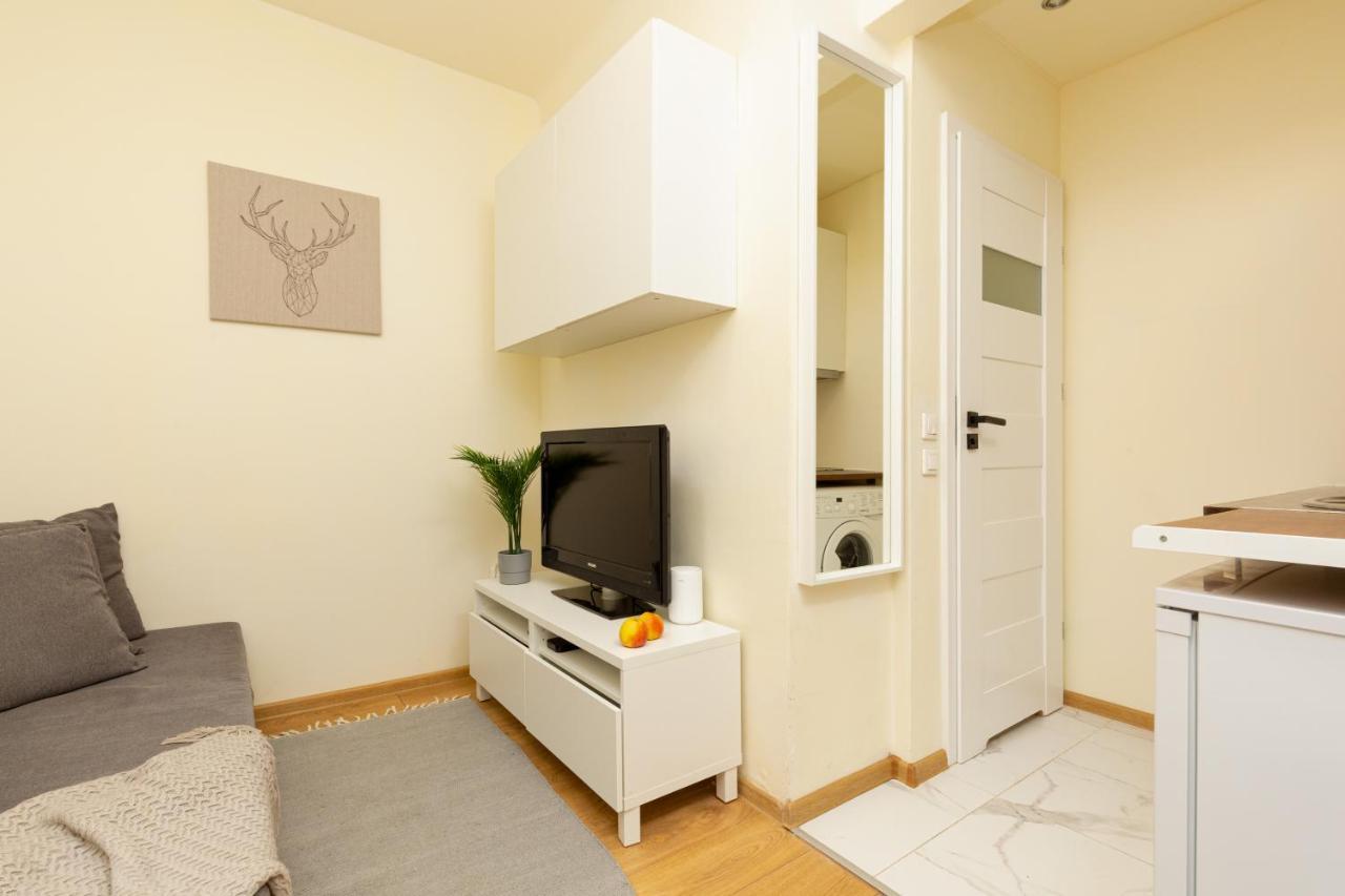 Micro Apartment Miaczynska By Noclegi Renters Varsovie Extérieur photo