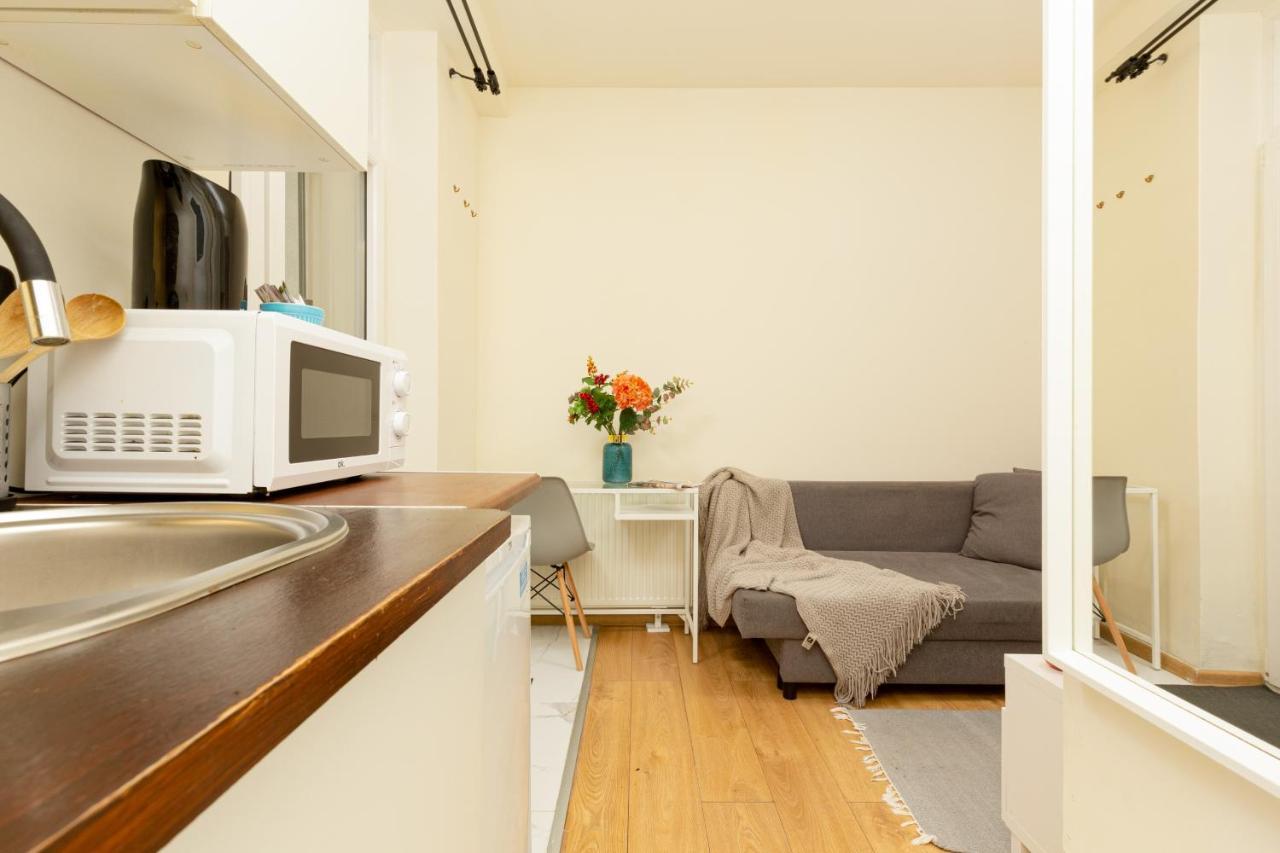 Micro Apartment Miaczynska By Noclegi Renters Varsovie Extérieur photo